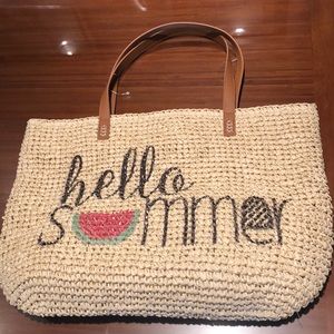 Adorable summer bag!